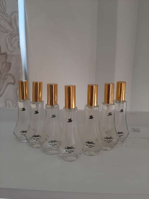Selling 30ml Perfumes