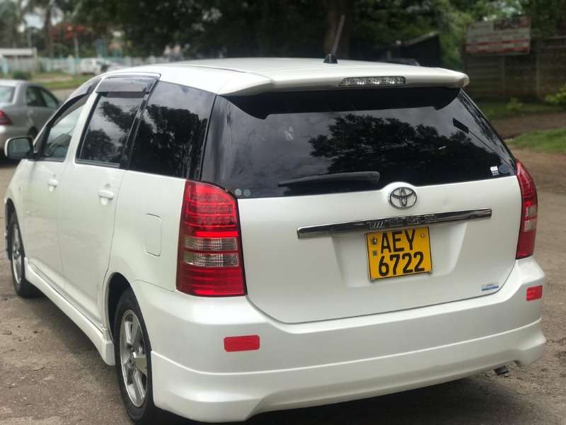 toyota wish