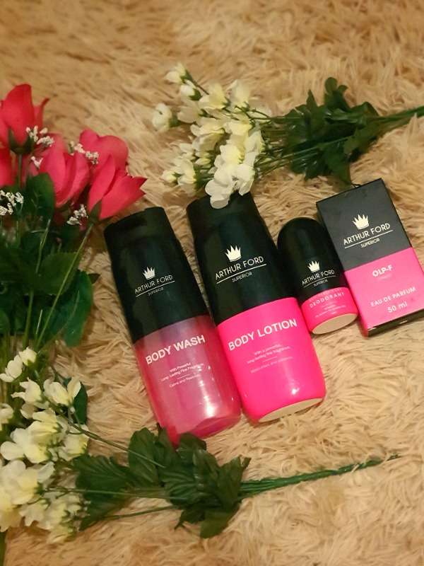 Arthur Ford Male And Female Gift ????sets