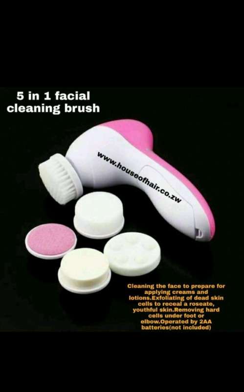 5 In 1 Facial Cleanser