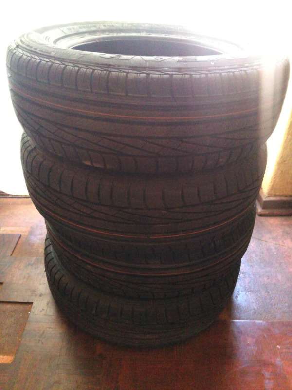 brand new dunlop import tyres 195r15c