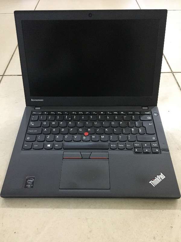 Lenovo Thinkpad X250 [corei7]