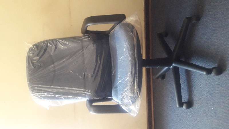 Swivel Fabric Chair