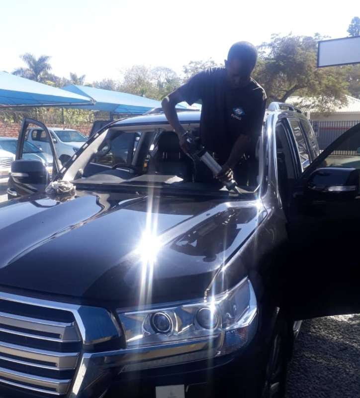 Windscreens, Rear Windscreens, Doorglasses,vents,cracks And Stonechips Repairs