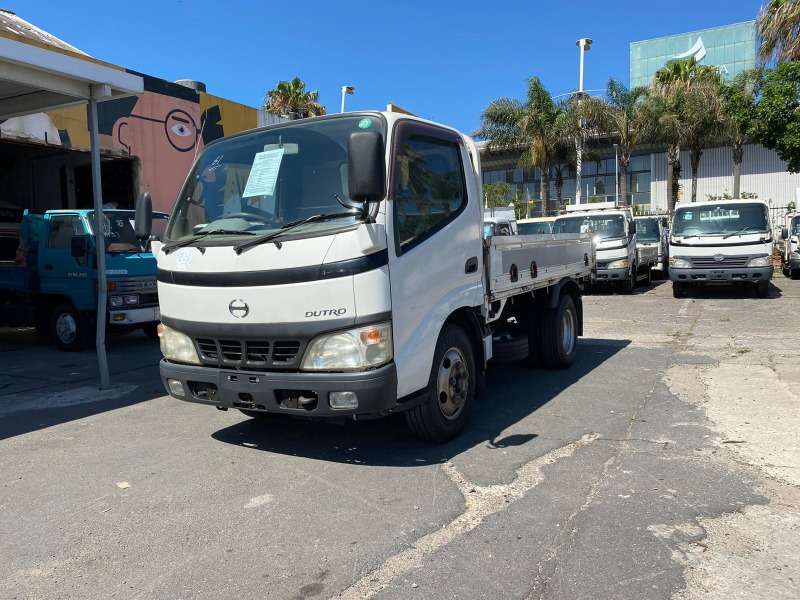 Hino Dutro 3 Tonne Truck