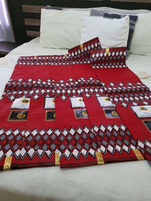 I Sell Java Print 6yrds Materials At 15 Us Each