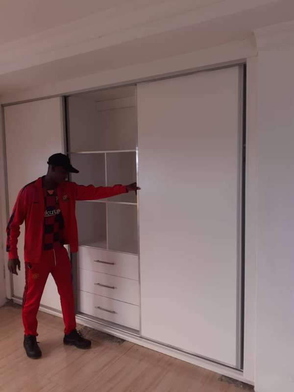 Fitted Kitchen And Bics