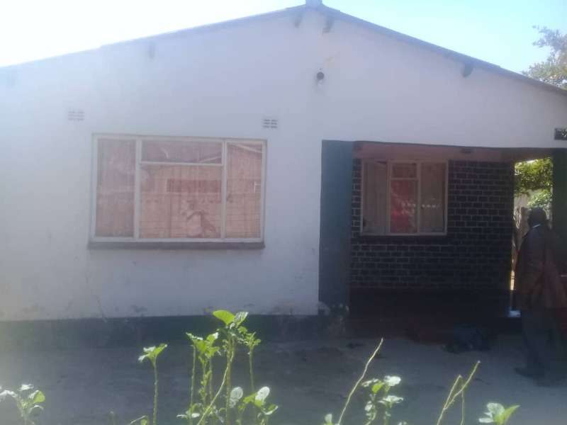 6 Roomed Runyararo West House,masvingo