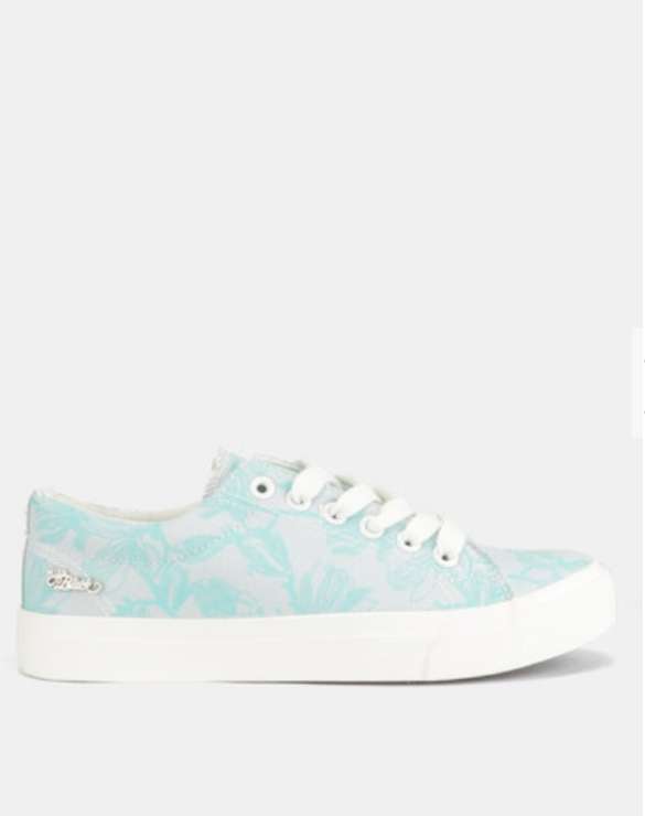 taking orders for ladies sneakers