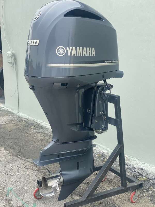 2018 Yamaha 300 Hp Outboard Motor Engine