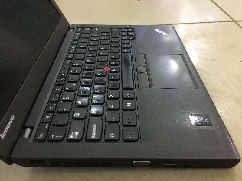 Lenovo Thinkpad X250 [corei7]
