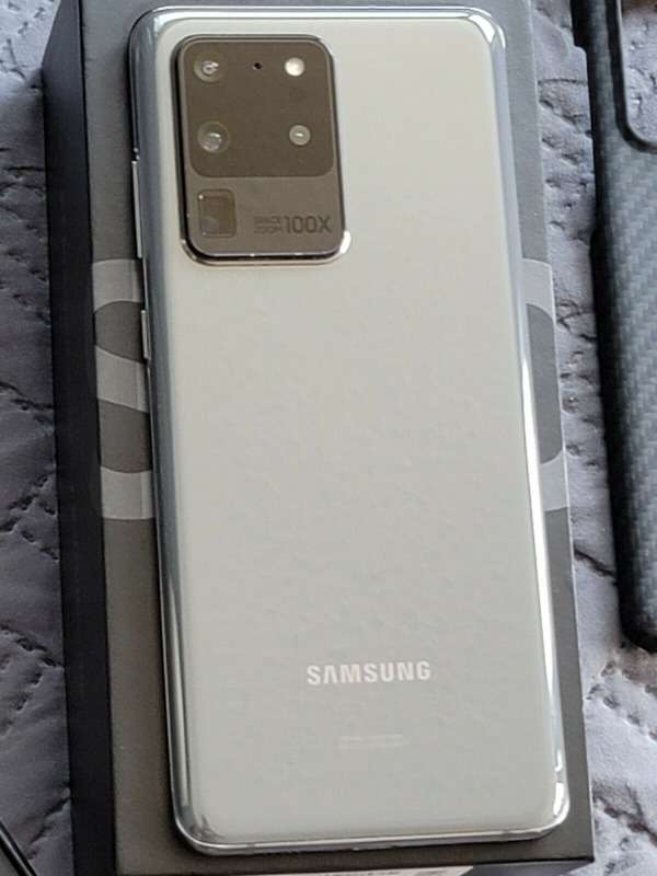 View 2 of Samsung Galaxy S20 Ultra 5g