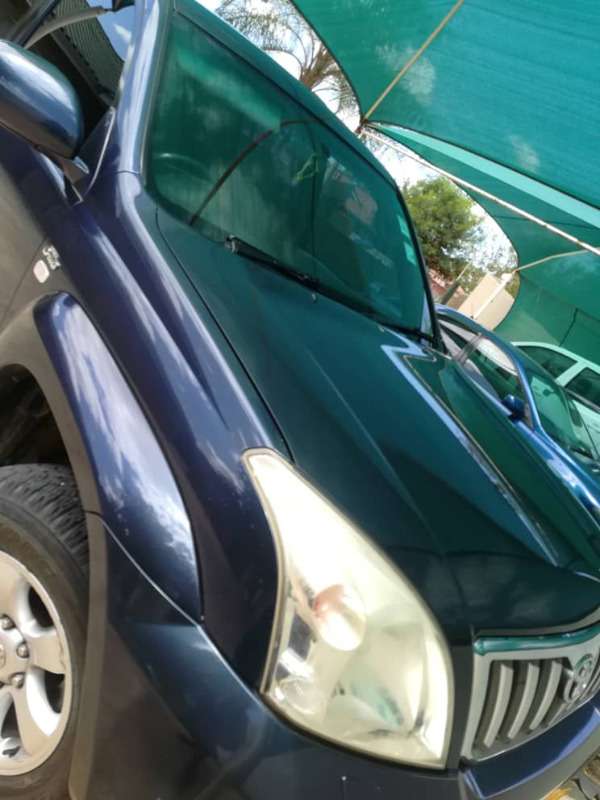 toyota landcruiser prado metalic d4d