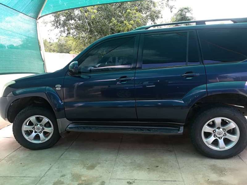 toyota landcruiser prado metalic d4d