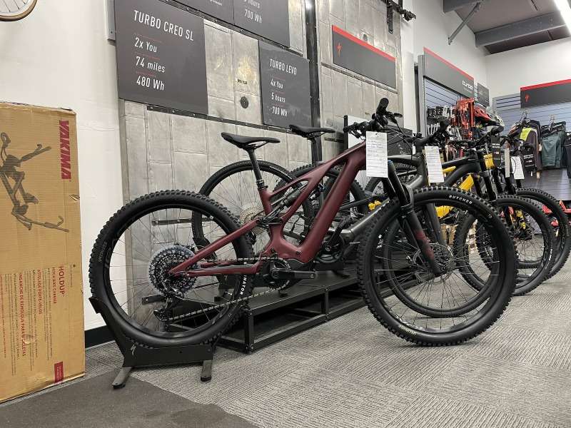 2022 Specialized Turbo Levo Expert