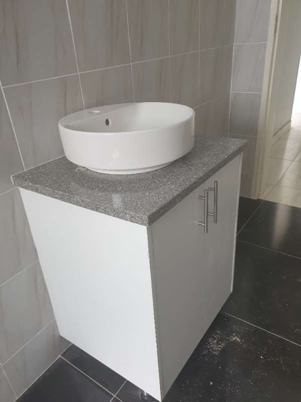 Fitted Kitchen And Bics