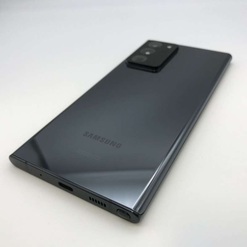 Apple Iphone 11 Pro Max And Samsung Galaxy S20 Ultra