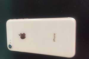 64gb Iphone 8 For Sale $200 - Call 0775352180