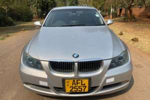 Bmw 325i  Very Clean  Solid Suspension  Petrol  Good Engine And Gearbox  Neat Interior  $5100usd Call/app 0779380424