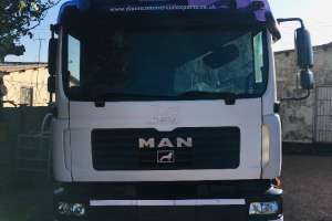 Man Truck Tgm 18.240 With Refrigerator Comes With 6 Spare Tyres