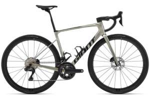 2024 Giant Defy Advanced Sl 1 Road Bike (pienarbikeshop)